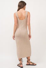 Load image into Gallery viewer, HQD0062 KNIT MIDI DRESS
