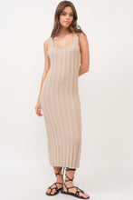 Load image into Gallery viewer, HQD0062 KNIT MIDI DRESS
